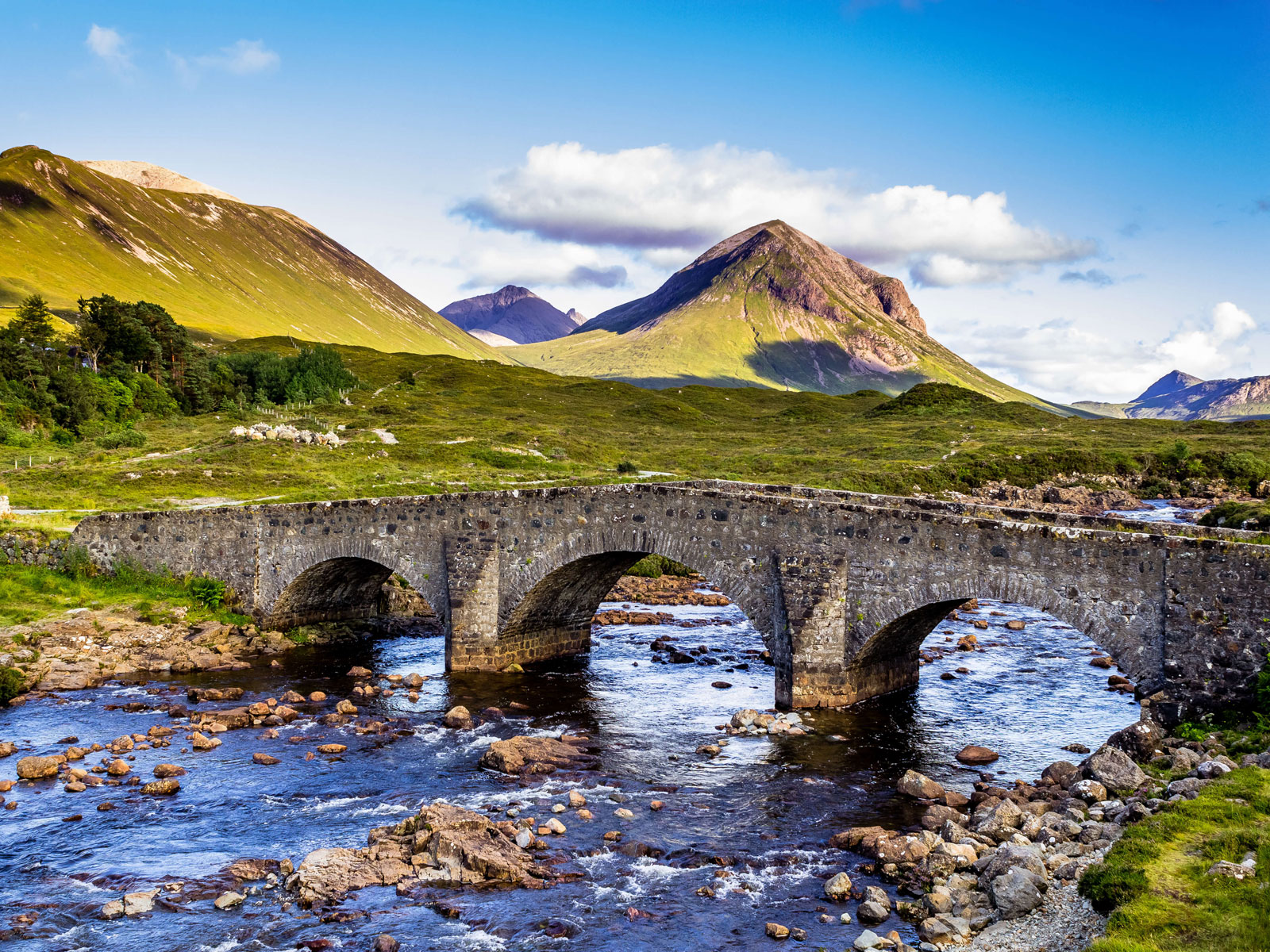 electric-hook-up-scottish-highlands